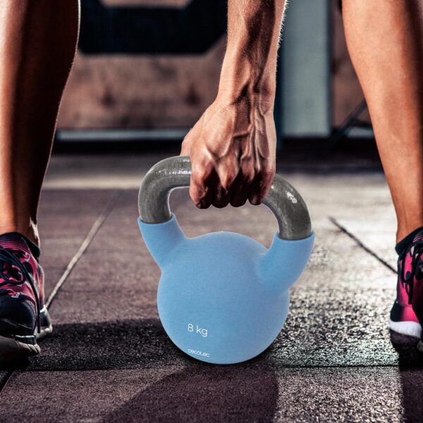 Imagen 5 Pesa rusa DrumFit KettleBell 8000 Neo de 8 kg. Fabricada en hierro fundido con revestimiento de neopreno. Agarre ergonómico, diseño estético y fácil limpieza.