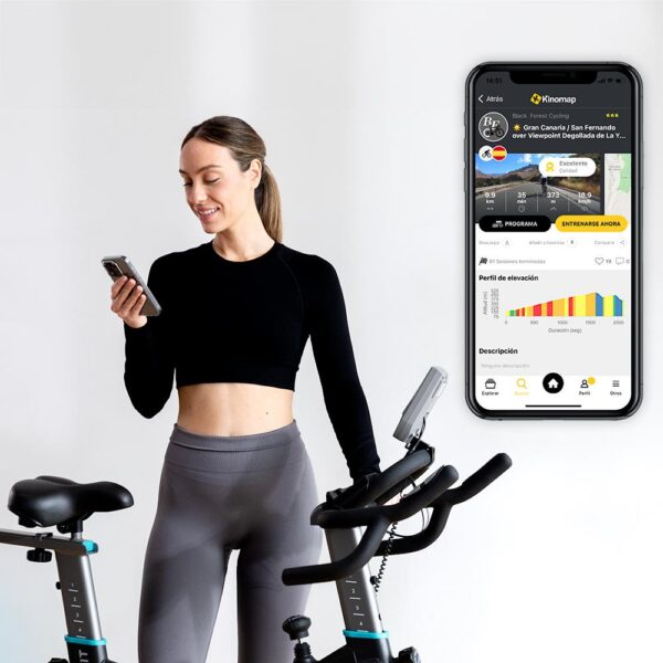 Imagen 4 Bicicleta de spinning Drumfit Indoor 24000 Race Sprint con volante de 24 kg, resistencia por fricción, pulsómetro, pantalla LCD y conectividad con APP.