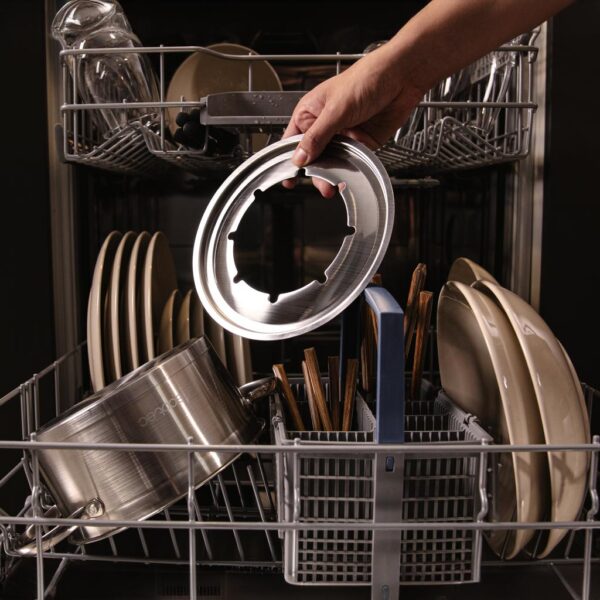 Imagen 6 Fondue eléctrica de 1500 W en acero inoxidable. Ideal para queso, aceite y chocolate. Incluye termostato regulable y 8 tenedores para compartir.