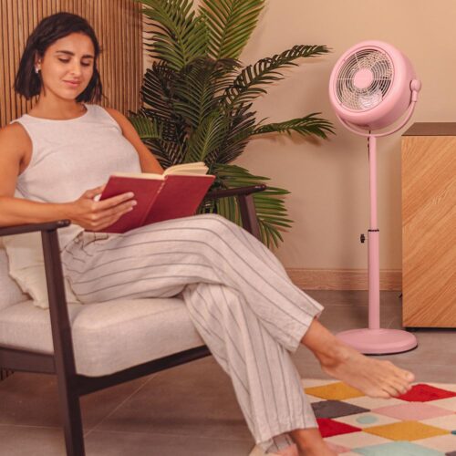 8204-Imagen-2 Imagen 2 Ventilador retro EnergySilence 250 ClassicStyle Pink de Cecotec con 25 W, 10 pulgadas y diseño vintage rosa. Eficiente, silencioso y con inclinación ajustable.
