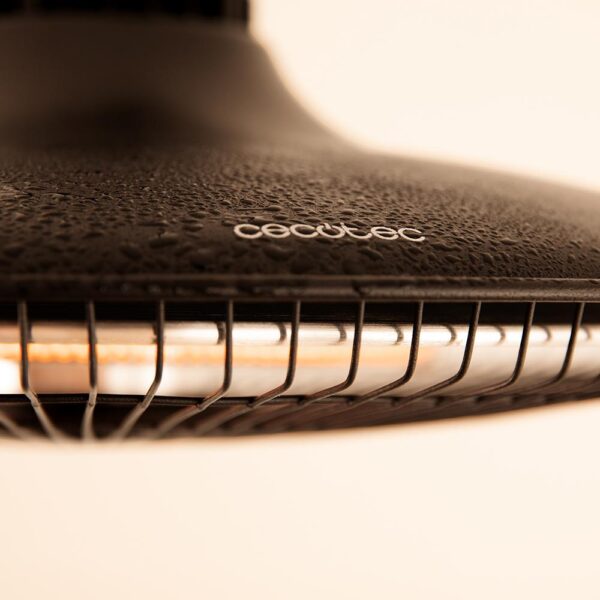 8262-Imagen-7 Imagen 7 Calefactor de exterior de techo con 1500 W de potencia. Cuenta con sistema de calefacción halógena, protección IP55 y mando a distancia para un control total.