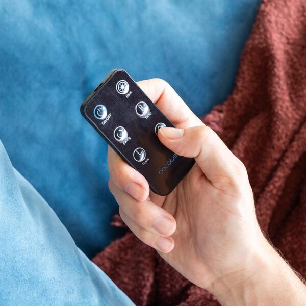 8279-Imagen-6 Imagen 6 Calefactor cerámico inteligente de 2000 W con oscilación y tecnología PTC. Ofrece 3 modos, termostato regulable y máxima seguridad para un calentamiento rápido.