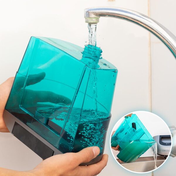 Imagen 6 Aspirador de tapicerías Cecotec con 800 W de potencia, doble depósito de agua y kit de accesorios para una limpieza profunda y eficaz en sofás y alfombras.