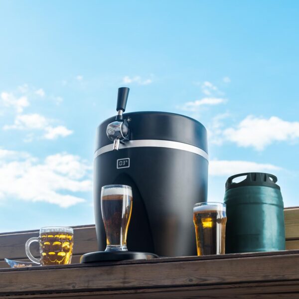 A01_EU01_100008-Imagen-7 Imagen 7 Dispensador de cerveza BeerFlow 5000 para barriles de 5L presurizados. Sistema de refrigeración eficiente, pantalla LED y diseño antideslizante para el hogar.