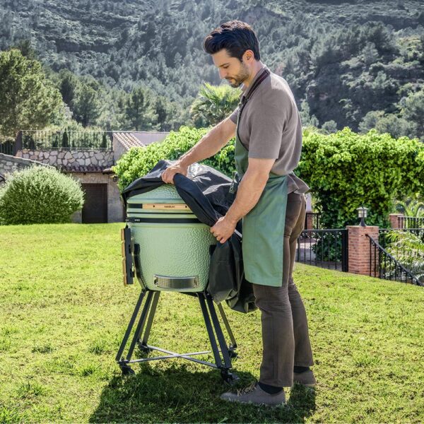 Imagen 6 Pack de accesorios DragonPack 6000 M para barbacoa kamado DragonFire 6600. Incluye pinzas, cubierta protectora y atizador para un manejo y cuidado óptimo.