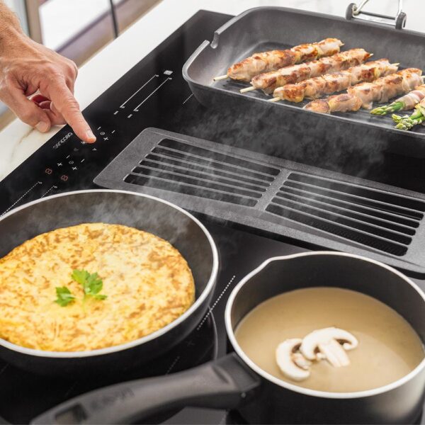 Imagen 8 Placa de inducción Cecotec Bolero Squad IH 4800 FullFlex80 con campana integrada, 7400W, succión de 630 m³/h y 2 zonas FullFlex para una cocina moderna y eficiente.