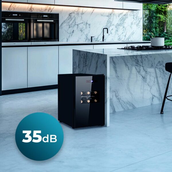 Imagen 6 Vinoteca Bolero GrandSommelier 1550 CoolCrystal con capacidad para 15 botellas, tecnología Hyper-cooling, panel táctil y temperatura regulable de 8 a 18 ºC.