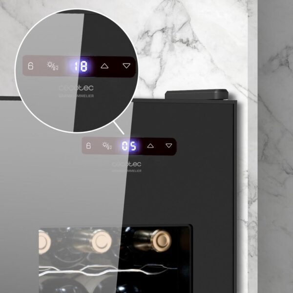 Imagen 7 Vinoteca Bolero GrandSommelier 1550 CoolCrystal con capacidad para 15 botellas, tecnología Hyper-cooling, panel táctil y temperatura regulable de 8 a 18 ºC.