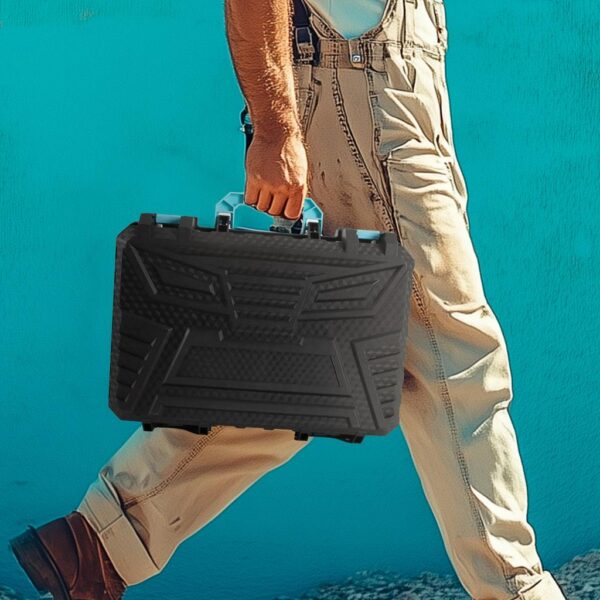 Imagen 8 Amoladora angular a batería RadialPower 2120 Freemove de Cecotec. Motor Brushless 21V, 12000 rpm, compatible con discos de 125mm. Incluye 8 discos y maletín.