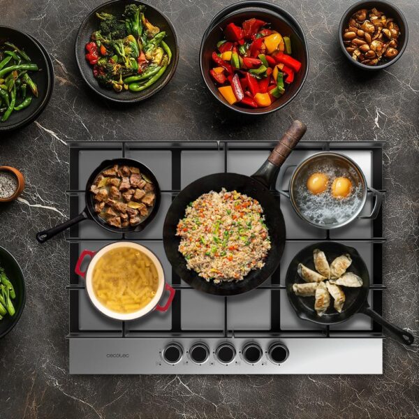 A01_EU01_100495-Imagen-7 Imagen 7 Placa de gas Bolero Squad G 5400F Inox de Cecotec con 4 quemadores, superficie de acero inoxidable y sistema de seguridad FlameOut para una cocción eficiente.