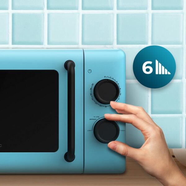 Imagen 5 Microondas mecánico Proclean 3010 Blue de Cecotec con 20 litros de capacidad y 700 W. Diseño vintage azul, revestimiento fácil limpieza y modo descongelar.