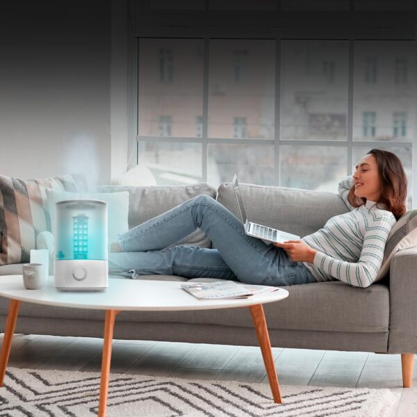 Imagen 5 Humidificador ultrasónico BreezeCare 2500 Light de Cecotec con 2,5 L de capacidad y 250 ml/h de vaporización. Mejora el confort y la humedad en el hogar.