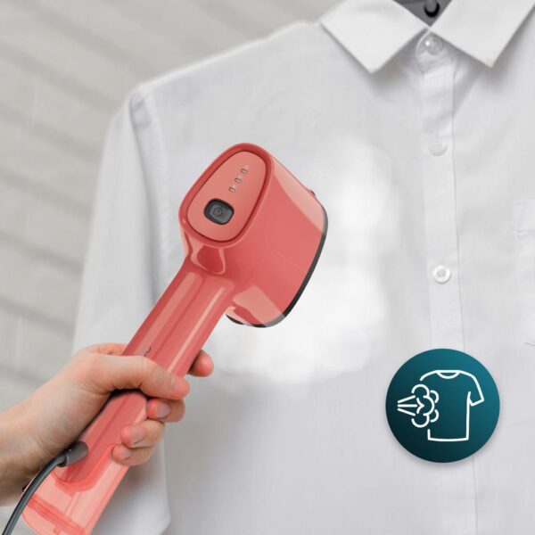 A01_EU01_104316-Imagen-8 Imagen 8 Plancha vertical IronHero V-1500 Essential Red de 1500 W con suela cerámica. Calentamiento en 30 segundos, diseño ligero para viajes y accesorio quitapelusas.