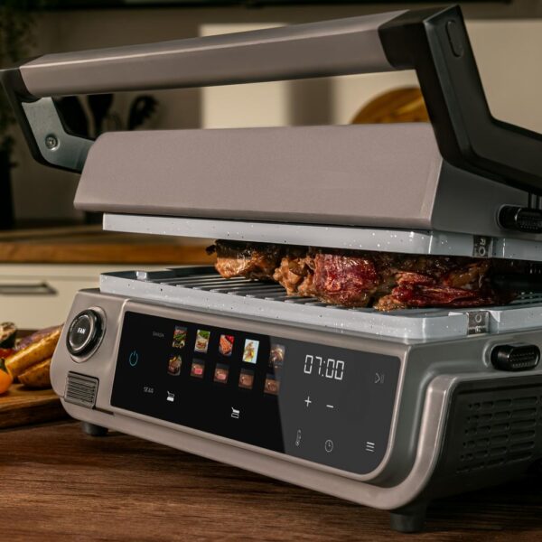 Imagen 8 Parrilla eléctrica de 2000 W con tecnología Smokeless y sonda de temperatura PerfectCook. Ideal para smash burgers gracias a su diseño y potencia.