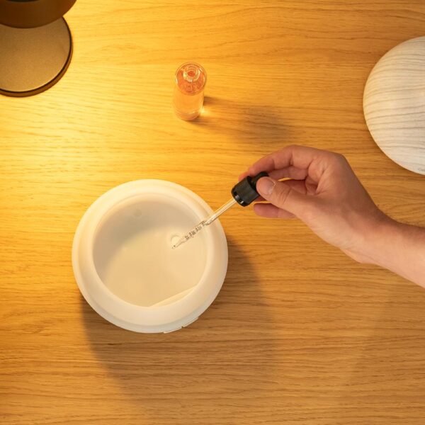 Imagen 4 Humidificador ultrasónico y difusor de aromas Cecotec Pure Aroma 300 Yang con capacidad de 300 ml, temporizador de 10 horas y 7 colores LED para estancias de 15 m².