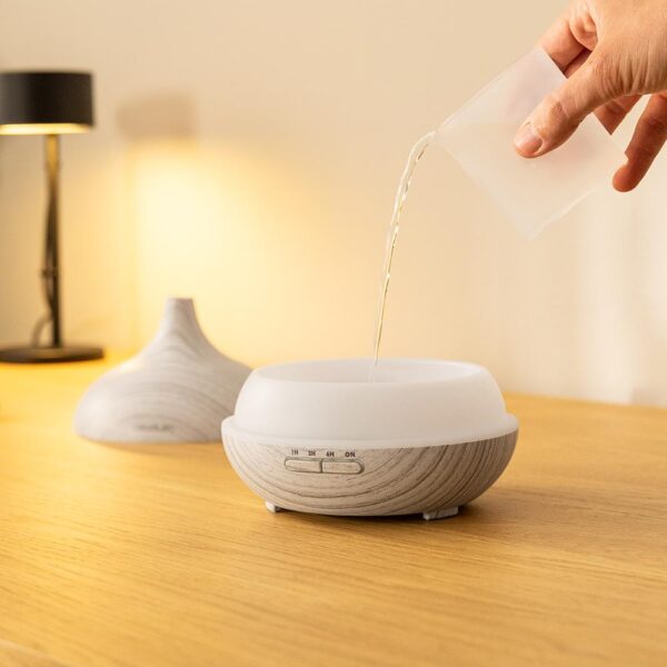 Imagen 5 Humidificador ultrasónico y difusor de aromas Cecotec Pure Aroma 300 Yang con capacidad de 300 ml, temporizador de 10 horas y 7 colores LED para estancias de 15 m².