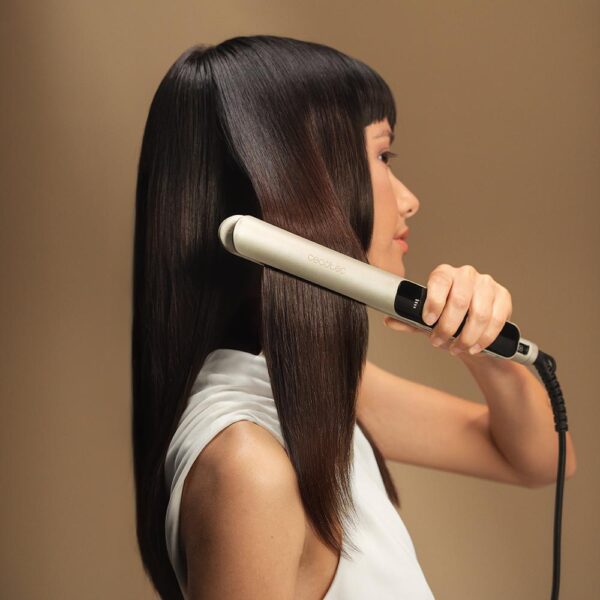 Imagen 7 Plancha de pelo Cecotec Lisse Keratin Essence Champagne con revestimiento de queratina y aceite de argán. Temperatura 130-230ºC y función HeatMax avanzada.