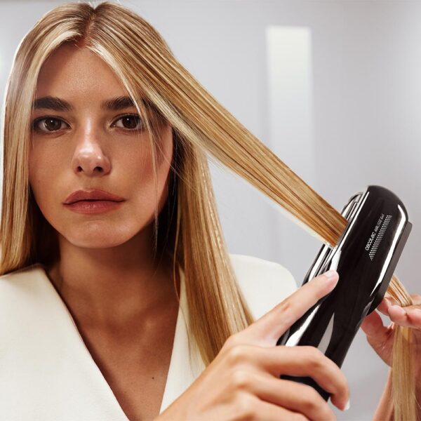 Imagen 5 Moldeador de pelo 6 en 1 AirLisse Platinum con motor digital de alta velocidad, efecto Coanda y tecnología iónica para un acabado profesional sin frizz.