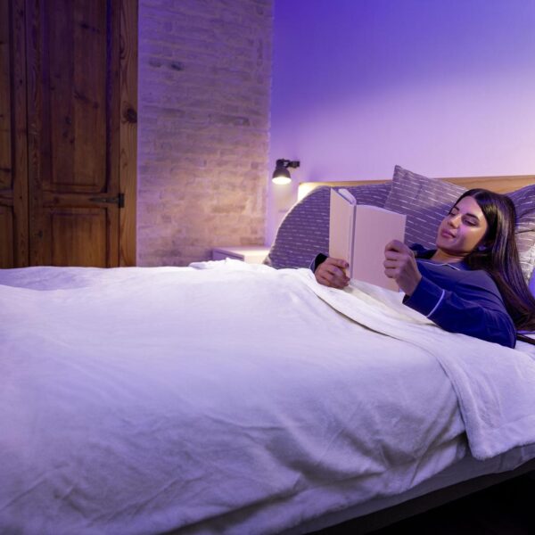 Imagen 7 Disfruta del máximo confort térmico con la manta eléctrica Cecotec HeatConfort Calma de 200x180 cm. Calor uniforme y suave para un descanso reparador y cálido.