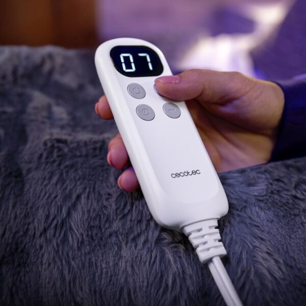 Imagen 8 Manta eléctrica Cecotec HeatConfort Noa de 200 x 180 cm. Disfruta de un calor suave, uniforme y regulable para noches frías de invierno con total seguridad.